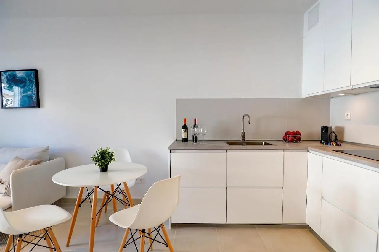 Camelot Apartment By Hello Homes Sitges 0*,
